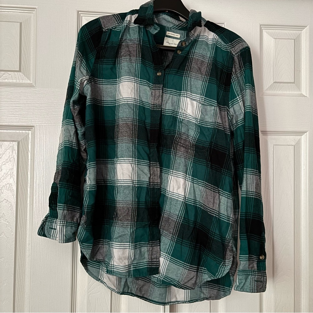 American Eagle Outfitters Teal and Black Plaid womens Shirt